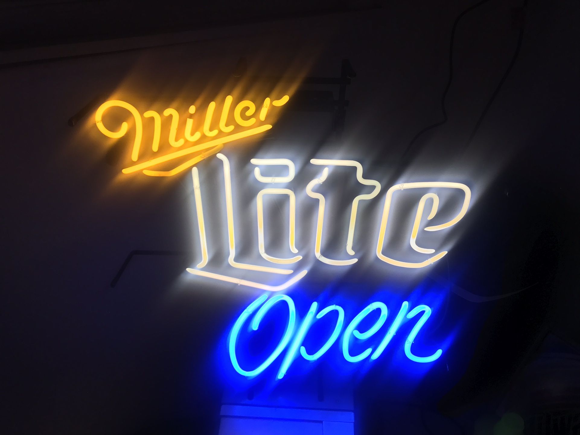 Miller lite “OPEN” Neon