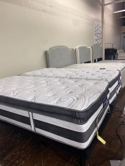 Serta iComfort Hybrid Adjustable Mattress (King Size)