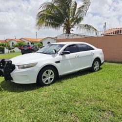 Ford Taurus 