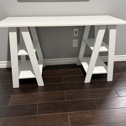 Desk/Table