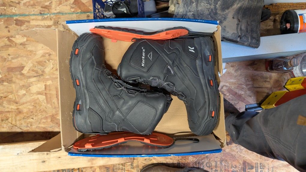 Size 12 Korkers Insulated Boots