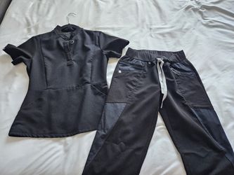 Black XS Figs Scrub