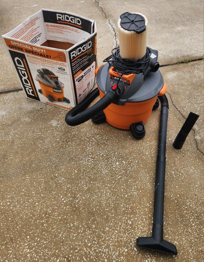 Ridgid Wet/Dry Vac (Detachable Blower) 5A/12Gal
