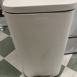 White Trash can 13 Gal