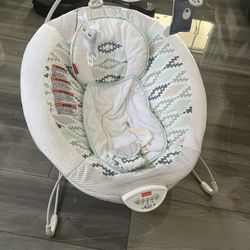 Fisher price Bouncer Seat With Vibrations And music 