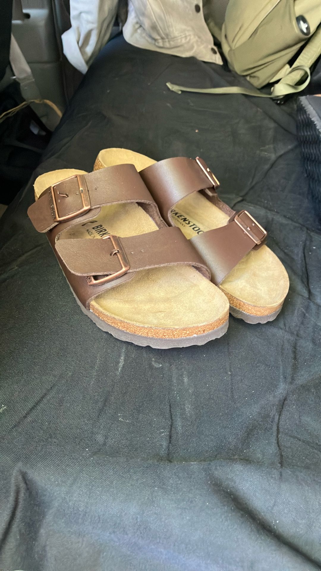 *BRAND NEW!* Birkenstock Sandals (W8/M6)