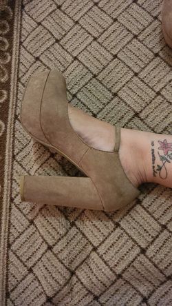 Tan heels