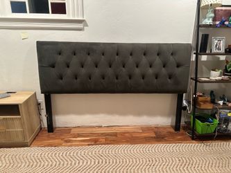 King Upholstered Headbord