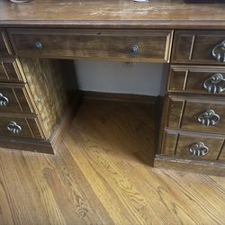 FREE ANTIQUE DESK