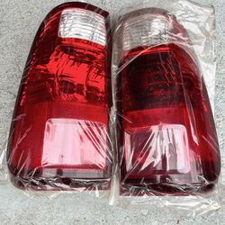 2010 F250 Tail Light Assembly