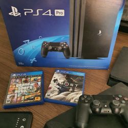 PS4 Pro And Ps4 Slim