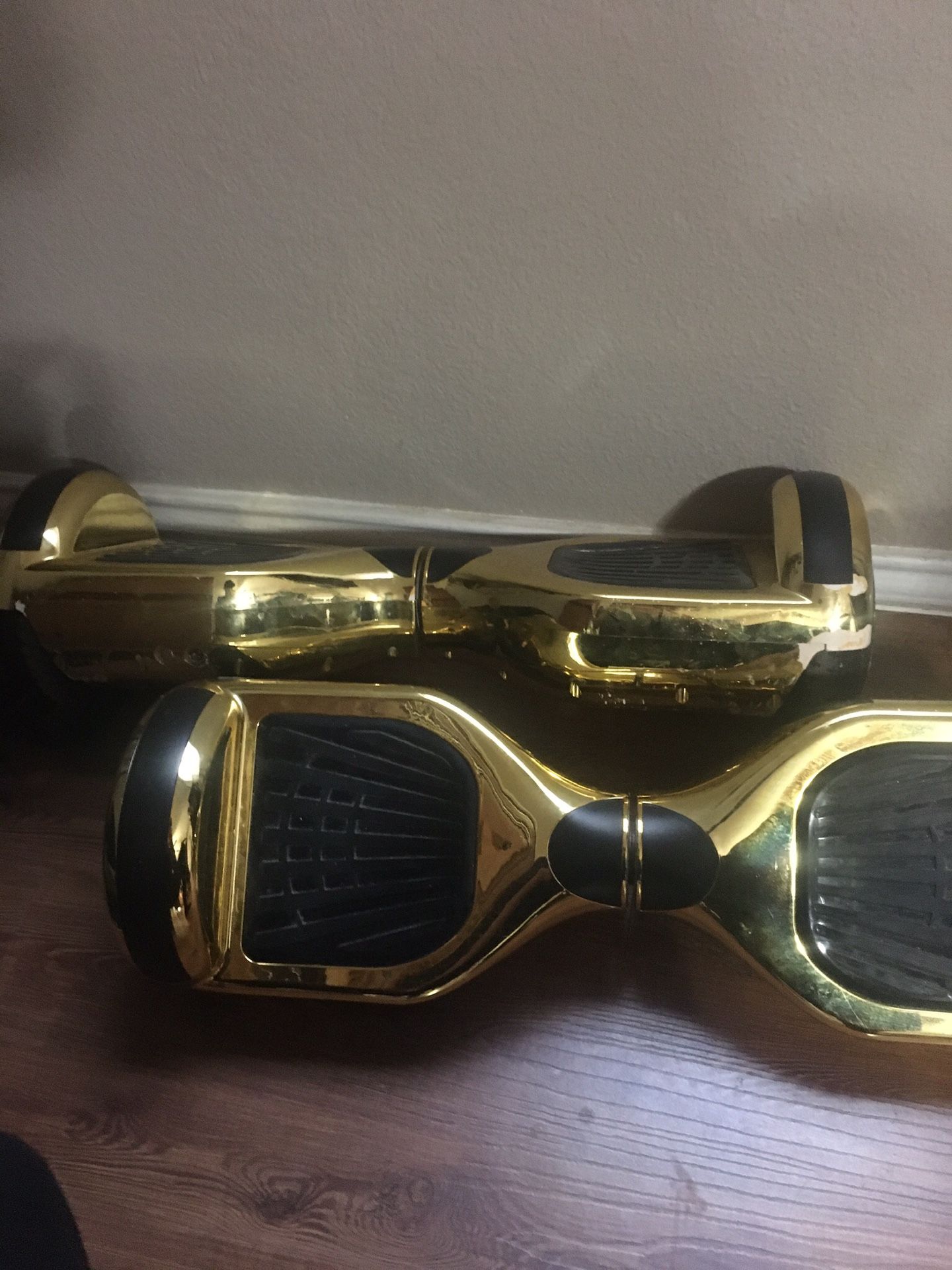 2 hoverboards
