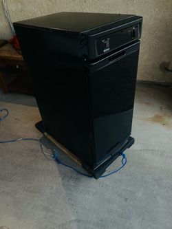 Trash Compacter, Black Kenmore