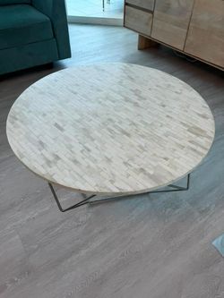Coffee Table / Mesa centro / West Elm
