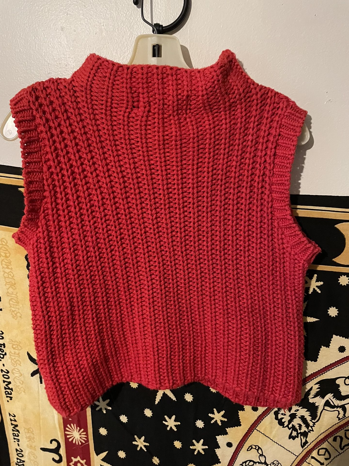 525 America Emma Sweater.   Size (S)