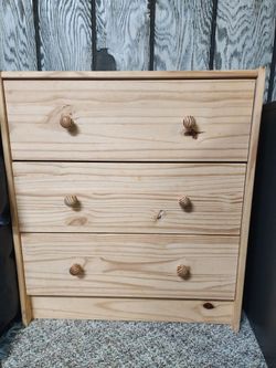 Solid Pine 3 -Drawer Nightstand/ Small Dresser