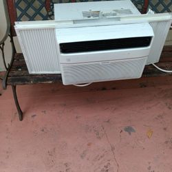 Ac Unit 8,000 Btu Works Used $50