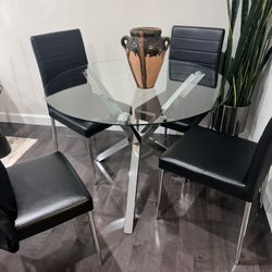 41 inch Round Glass And Chrome Dining Table And 4 Chairs 
