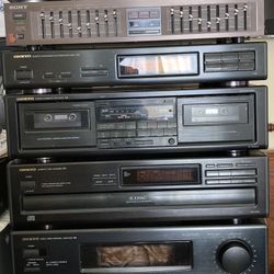AUDIO SYSTEM 