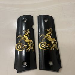 1911 Grips