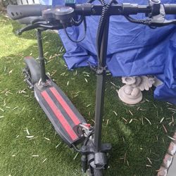 Scooter in perfect condition—new rear tire and motor.