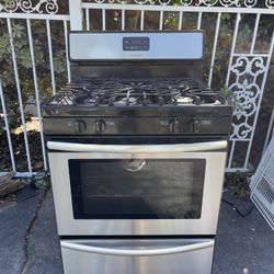 Frigidaire Gas Stove (Delivery)