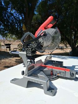 Milwaukee M18 Fuel 7_1/4" miter saw tool only