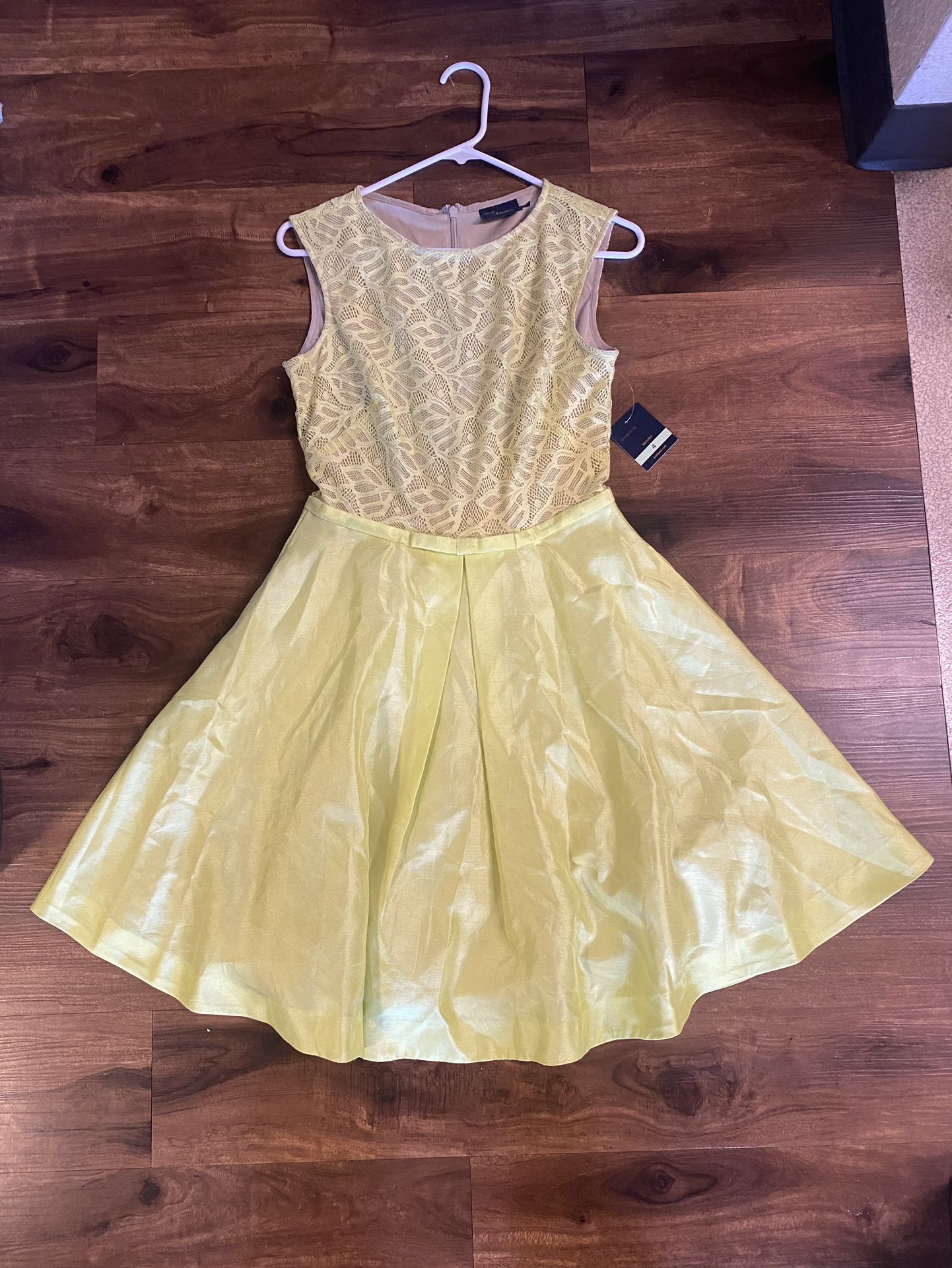 Brand New Woman’s Just Taylor brand Yellow Dress Up For Sale 