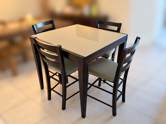 Dining Table with 4 chairs - expandable table, glass top