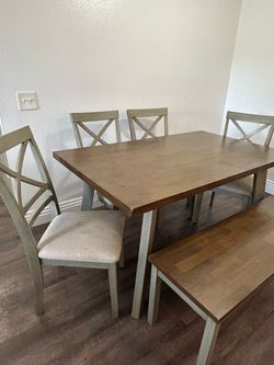 Beautiful 6-Piece Macy’s Dining Set ✨