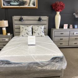 Queen Bed Set