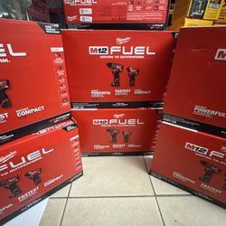 Milwaukee Fuel M12 FUEL Impact Driver/ drill Kit