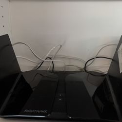 NETGEAR Nighthawk Raxe 500 2.5GB 6E Router