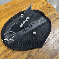 Batman Batarang Metal Reproduction Movie Prop Set with Case Collectible Movies