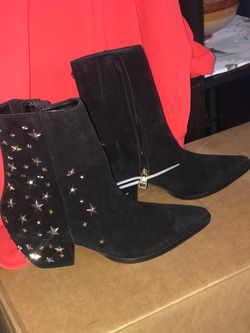 woman boots. size 6. from Nordstrom store asking only 30 dollars
