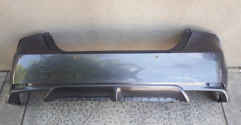 18 19 20 2018 2019 2020 TOYOTA

CAMRY SE XSE REAR BUMPER COVER OEM