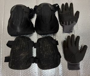 Protective Gear: Kneepads & Gloves
