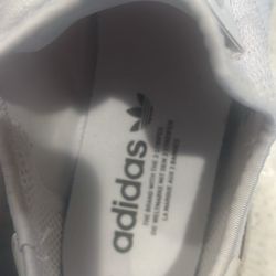 Adidas Women’s 8.5 Shoes