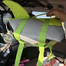 Shark Life Jackets for Dogs 26.5lb-44.1lb