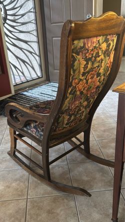 - Antique Rocking Chair - (late 1800's ) Victorian  Style