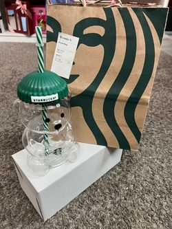 Starbucks cup bear 🐻💕💕💕🎃🎃🎃$28 c/u