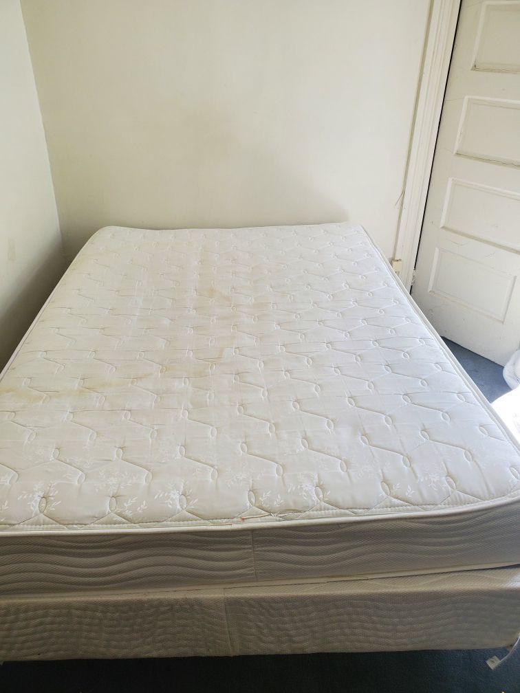 Full Mattress, box spring and bed frame