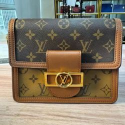 Louis Vuitton Daphne Small Shoulder Bag
