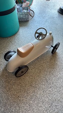 Kids car free