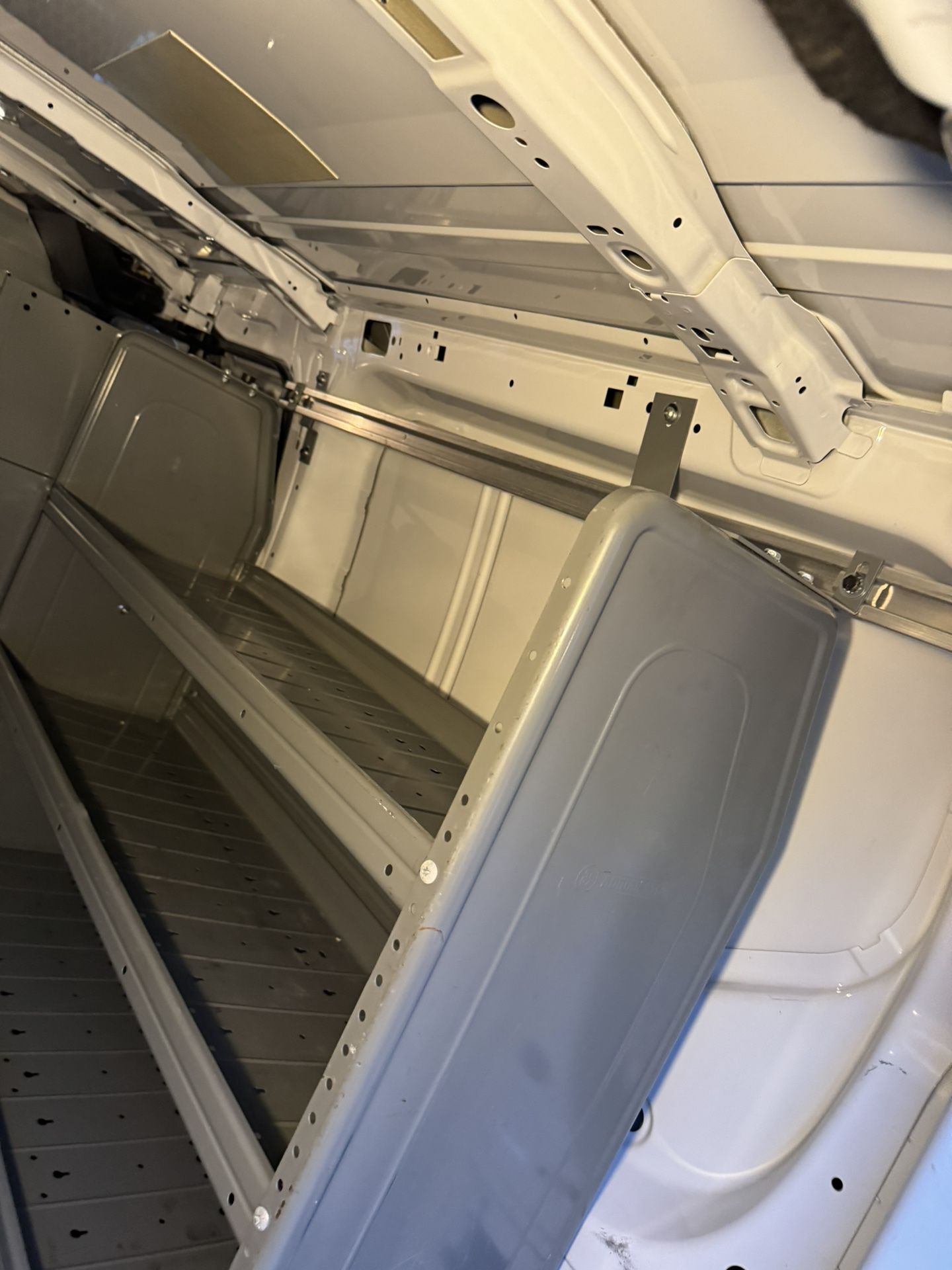 Cargo van Shelving.