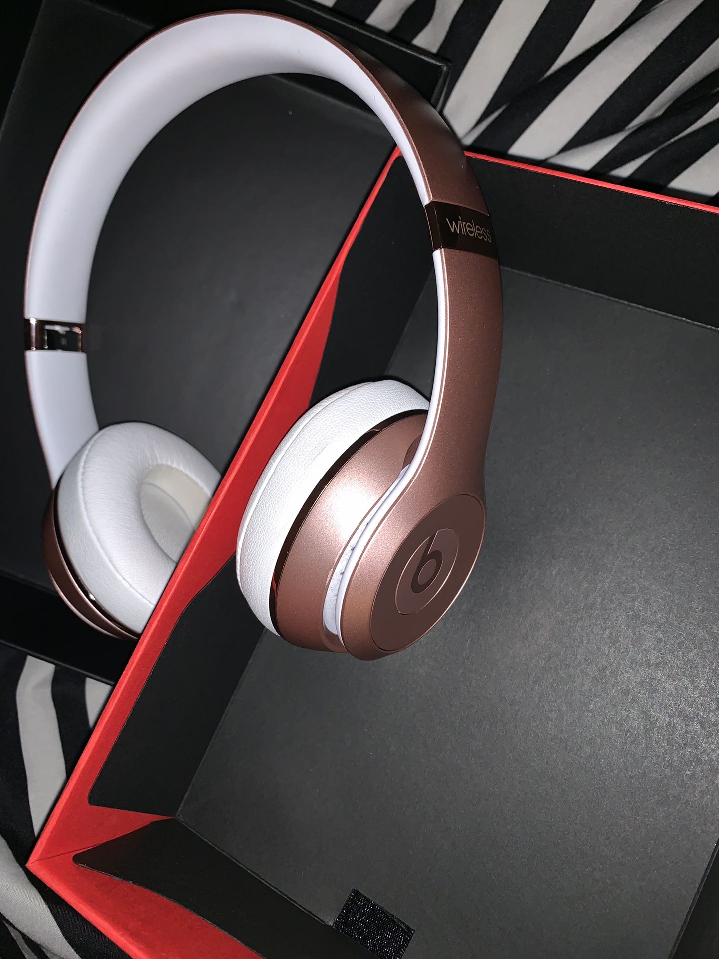 Limited edition rose gold beats