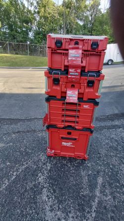 Milwaukee  5 piece pack out