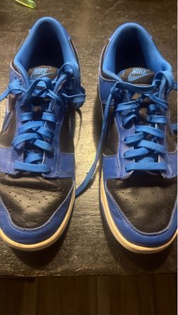 2 pairs of Dunks - Men Size 9