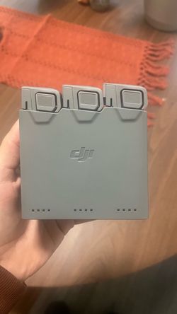 DJI Mini 5 Pro Two Way Charging Hub With 3 Batteries