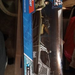 Hero Force Attack Boat With Action Figure